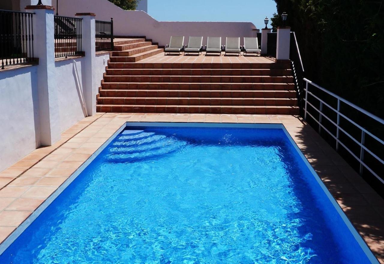 Casa Alba Villa เนร์คา ภายนอก รูปภาพ
