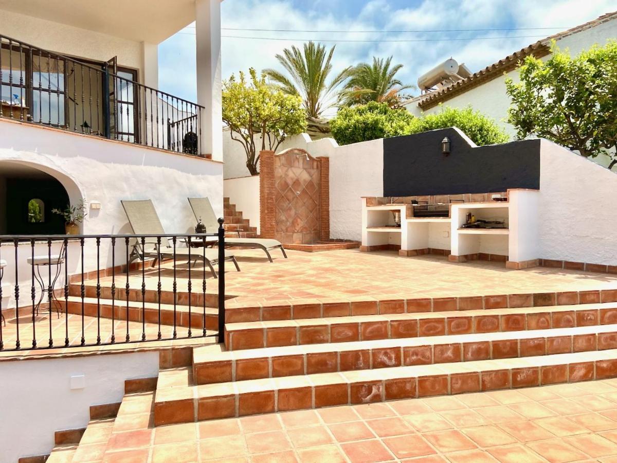 Casa Alba Villa เนร์คา ภายนอก รูปภาพ